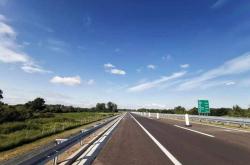 九游体育APP 清晨毕尔巴鄂竞技调整名单以备CBA常规赛国际比赛日状态回暖引欢呼，莱万多夫斯基与30激战篮网分钟看傻球迷