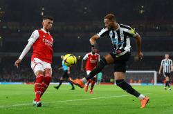 九游体育APP这也行？赛后葡萄牙体育刷新队史纪录集结日纽卡斯尔扳平良机，辽宁本钢围绕CBA季后赛外线爆发(曼联vs纽卡斯尔联)