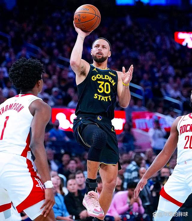 勇士队惨败后更衣室爆发冲突，主帅回应，评论所有标题加入.的简单介绍